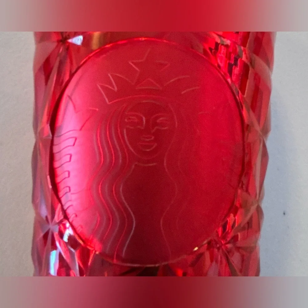 RETIRED: Starbucks | 2023 Holiday Splash 24oz Tumbler